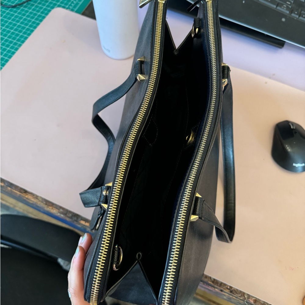 Michael Kors Large Work Purse - Picture 6 of 6